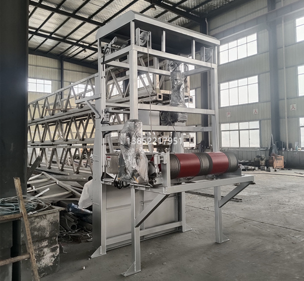 鋼絲繩格柵除污機(jī)(圖1) 0b594e90788a693fef83ca471554a50_副本.jpg